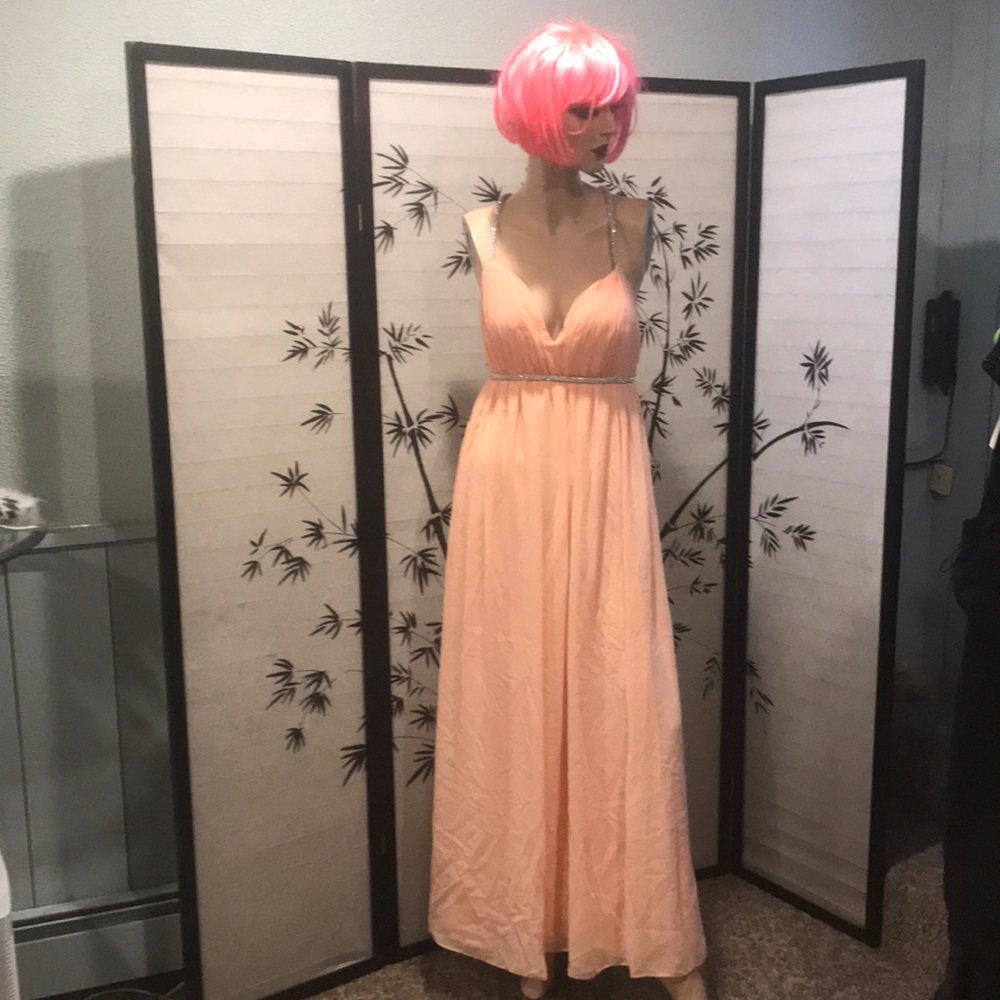 Prom dress in peach